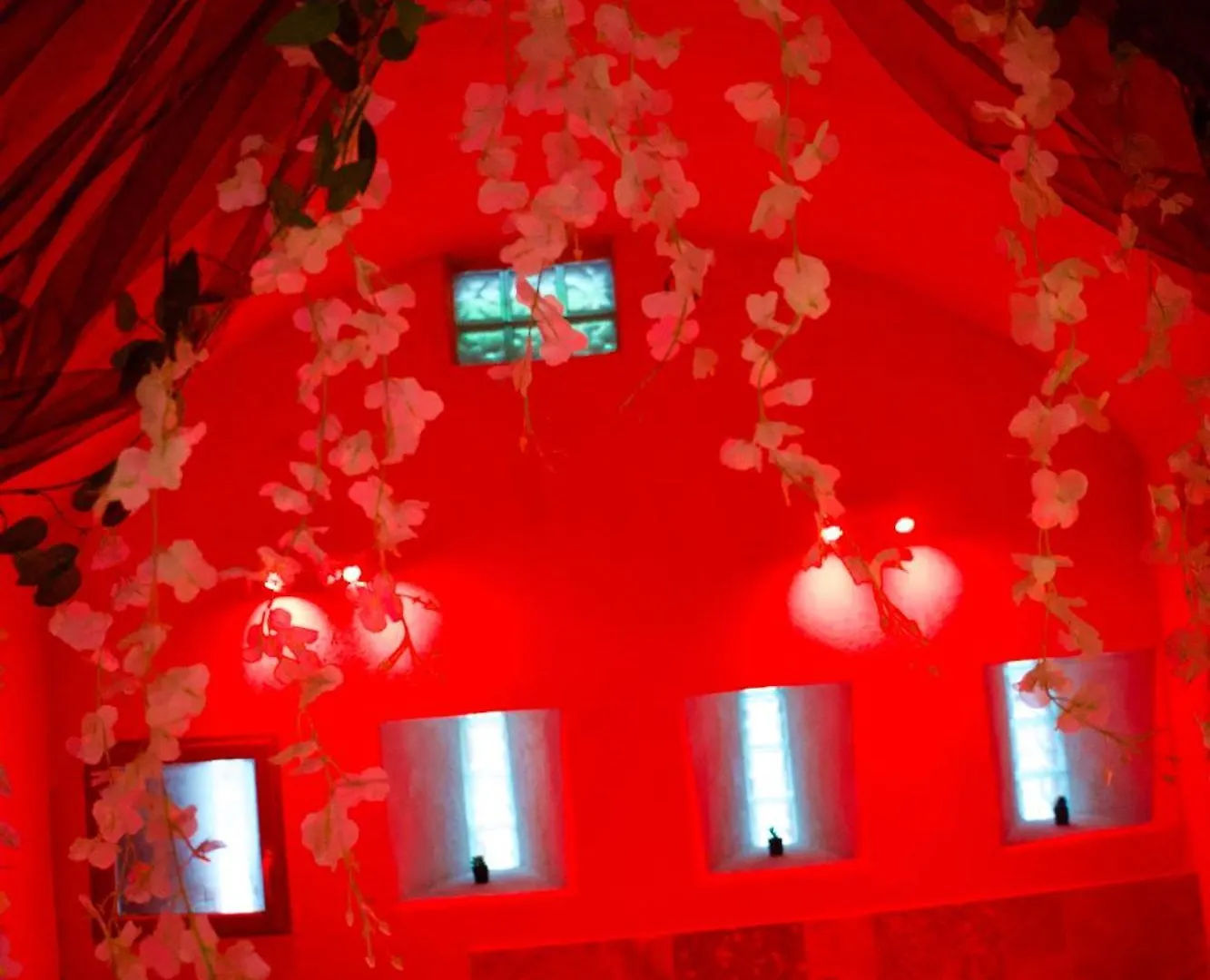 Les Secrets Du Fort - Love Room Unique Альбервиль 0*,  Франция