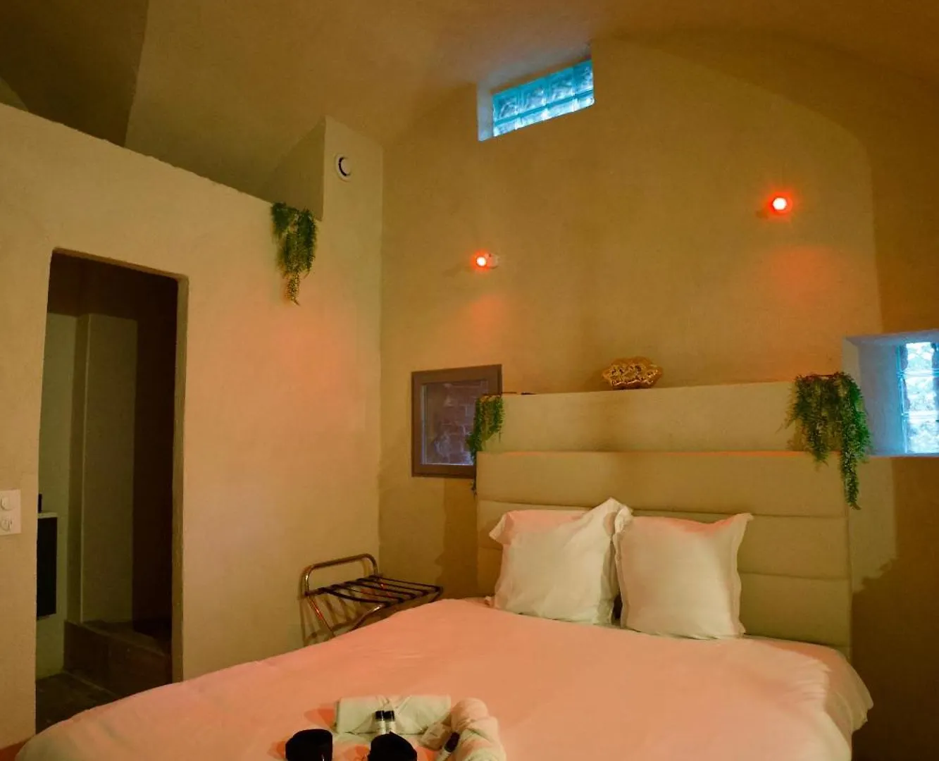 Отель для свиданий Les Secrets Du Fort - Love Room Unique Альбервиль